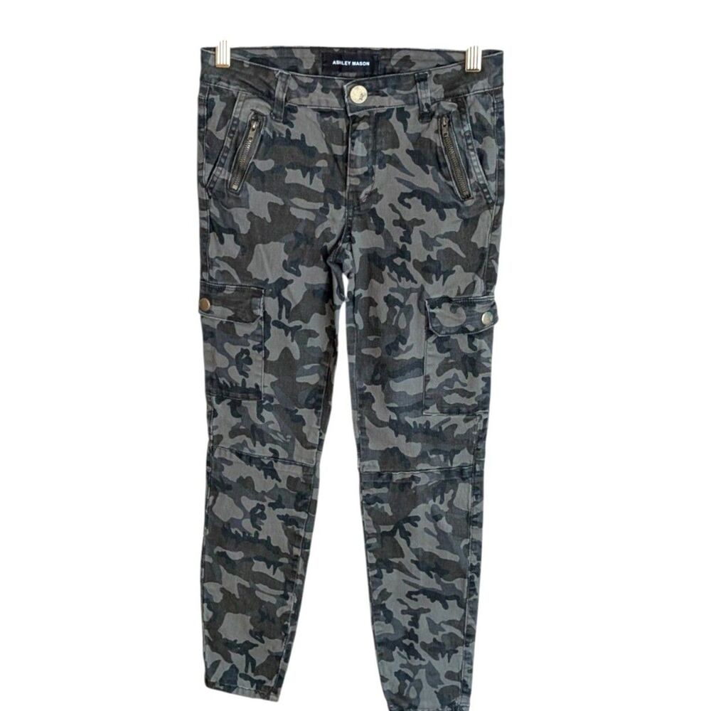 Ashley Mason Green & Tan Camo Jeans With Cargo Pocket - 7/28